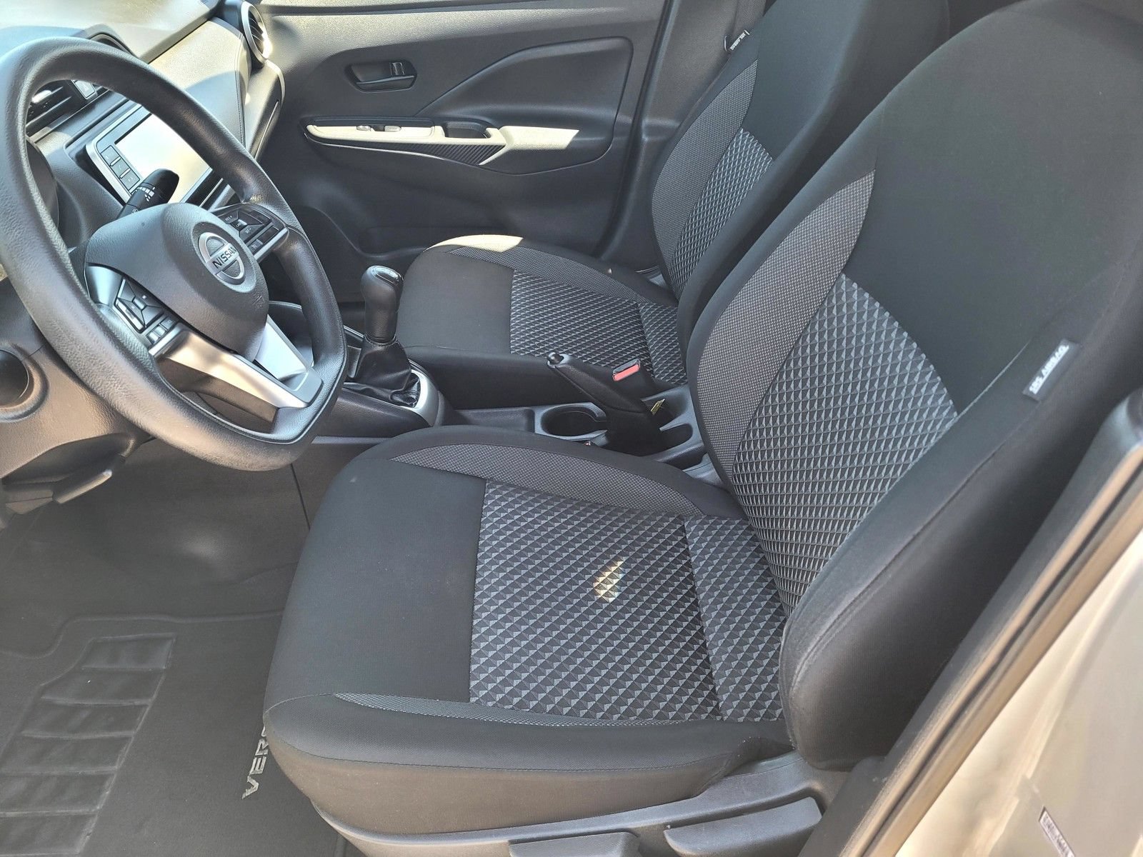 Used 2020 Nissan Versa S FWD image 19