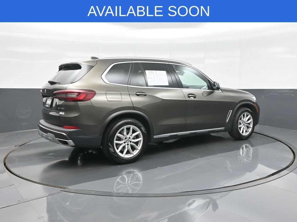 Used 2022 BMW X5 xDrive40i w/ Executive Package AWD/4WD image 7