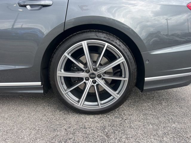 Used 2024 Audi S8 image 15