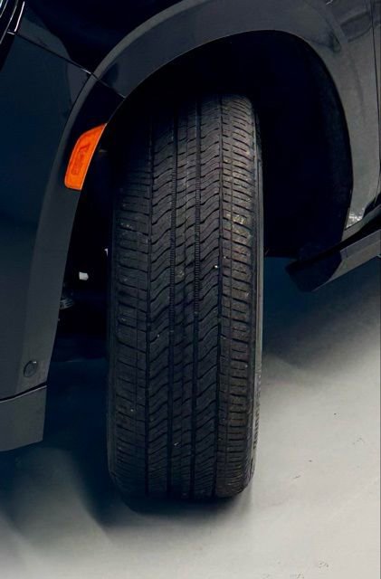 Used 2024 GMC Yukon Denali w/ Denali Reserve Package image 30