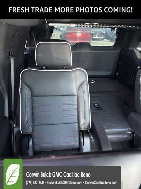 Used 2025 GMC Yukon AT4 Ultimate image 7
