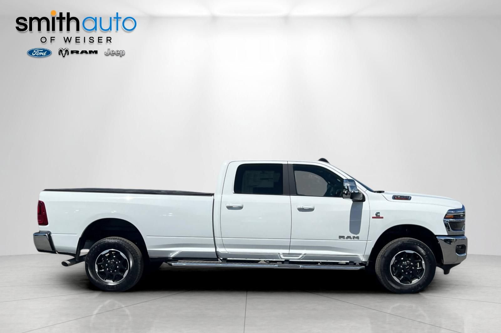 New 2026 RAM 2500 Laramie AWD/4WD image 4