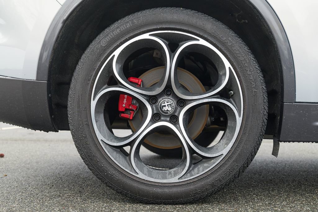 Used 2022 Alfa Romeo Stelvio Ti image 13