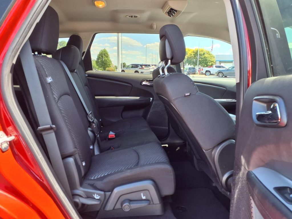Used 2015 Dodge Journey SXT w/ Flexible Seating Group FWD image 21