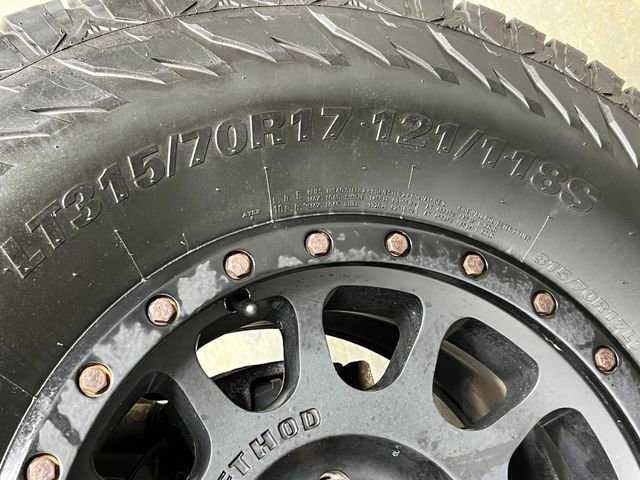 Used 2016 Jeep Wrangler Rubicon w/ Power Convenience Group image 28