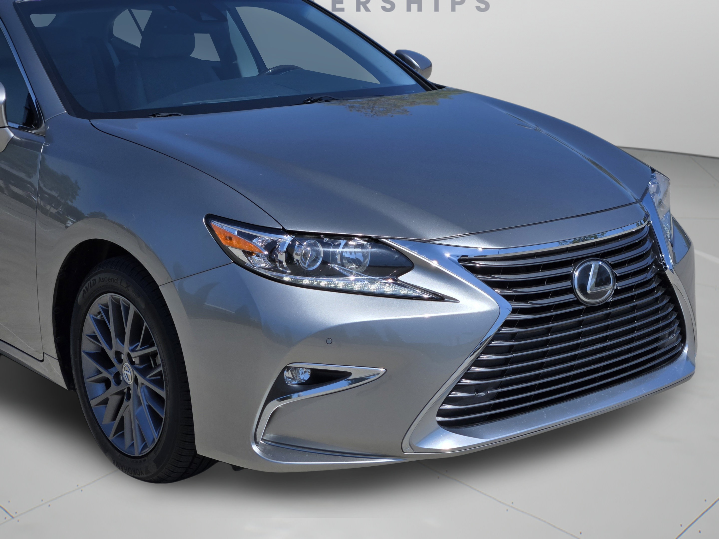 Used 2018 Lexus ES 350 w/ Premier Package FWD image 35