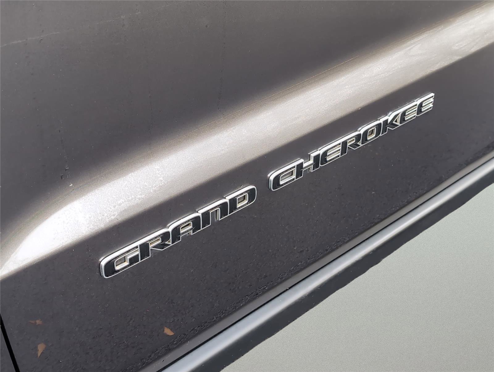 Used 2021 Jeep Grand Cherokee Limited image 11