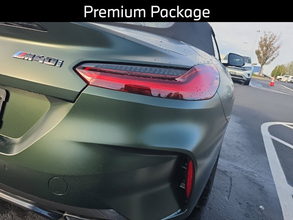 Certified 2025 BMW Z4 M40i w/ Edition RWD image 9