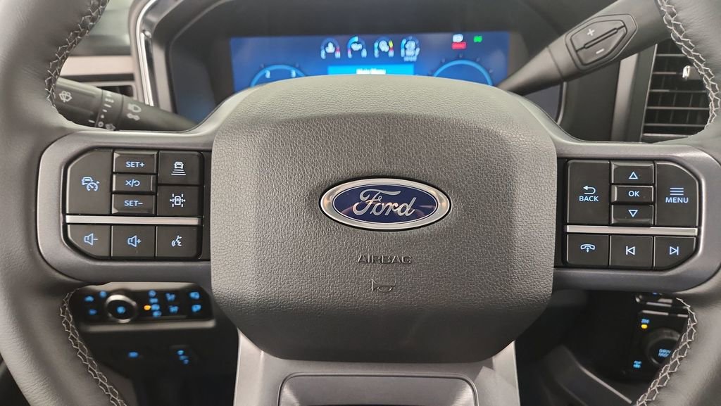 New 2026 Ford F250 Lariat w/ Black Appearance Package AWD/4WD image 13