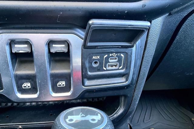 Used 2020 Jeep Wrangler Sport image 32