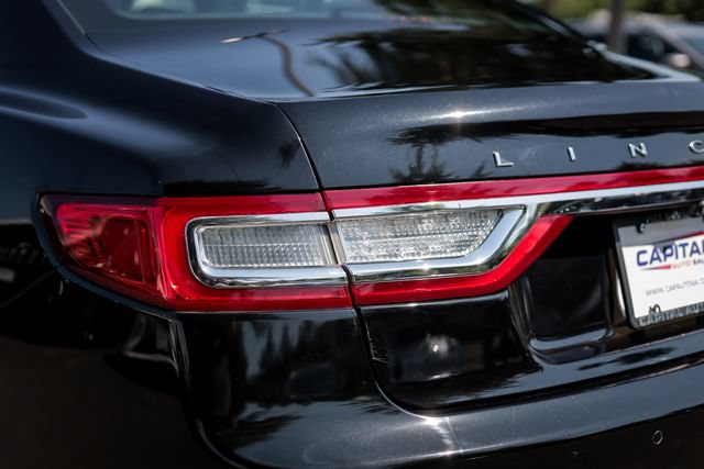 Used 2020 Lincoln Continental AWD w/ Premium Package image 15
