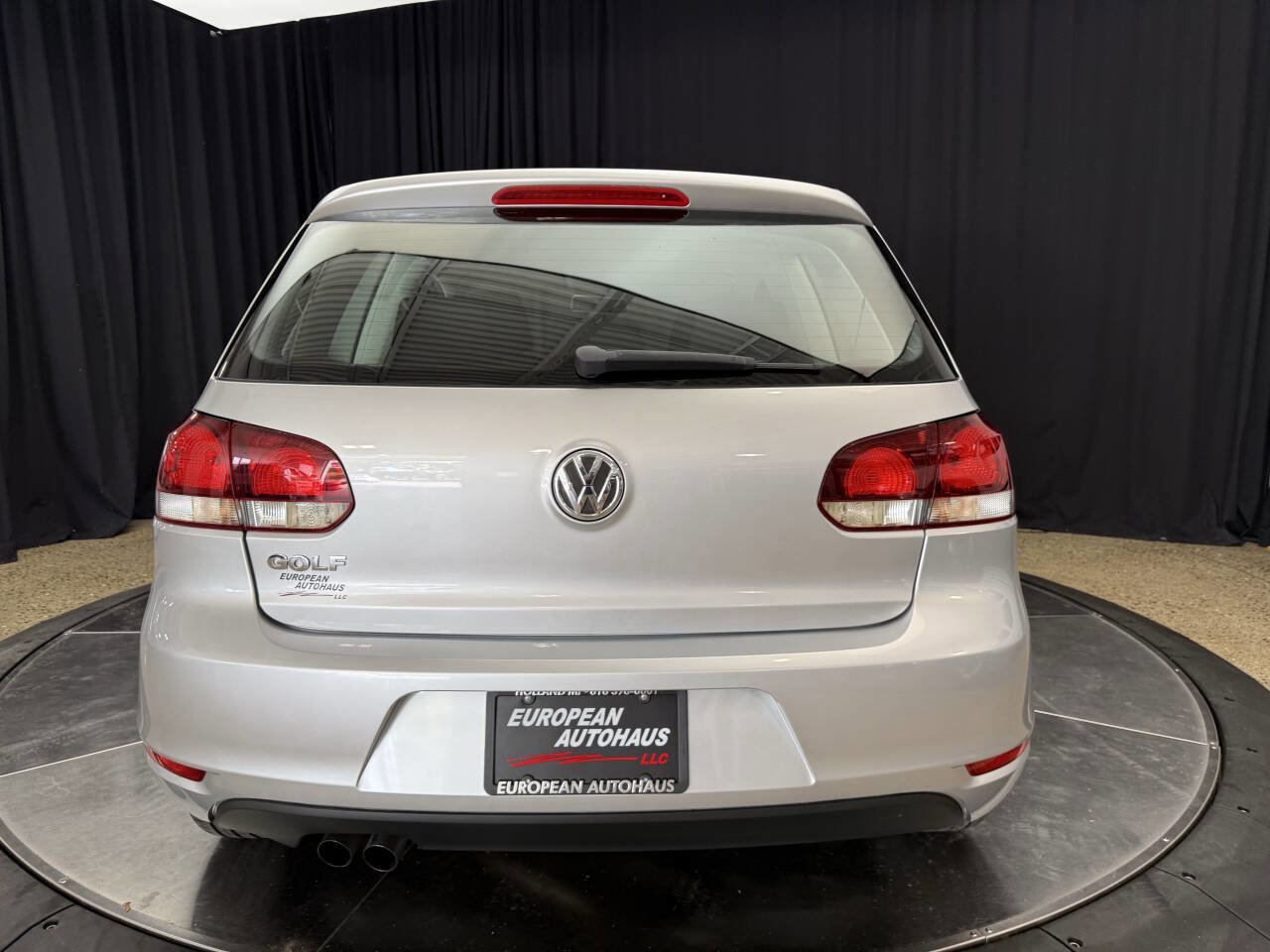 Used 2012 Volkswagen Golf 2-Door image 8