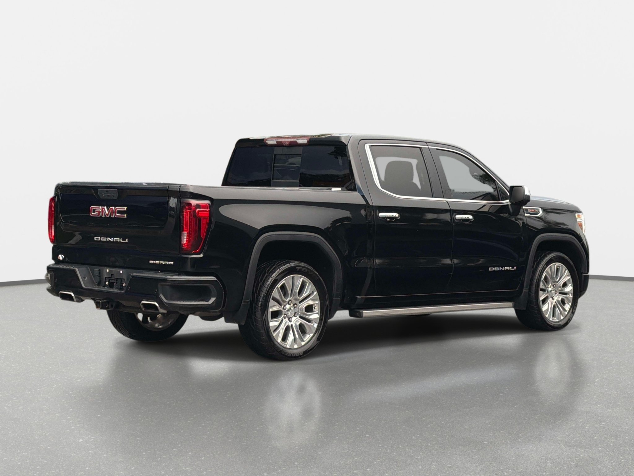 Used 2021 GMC Sierra 1500 Denali w/ Denali Ultimate Package AWD/4WD image 3