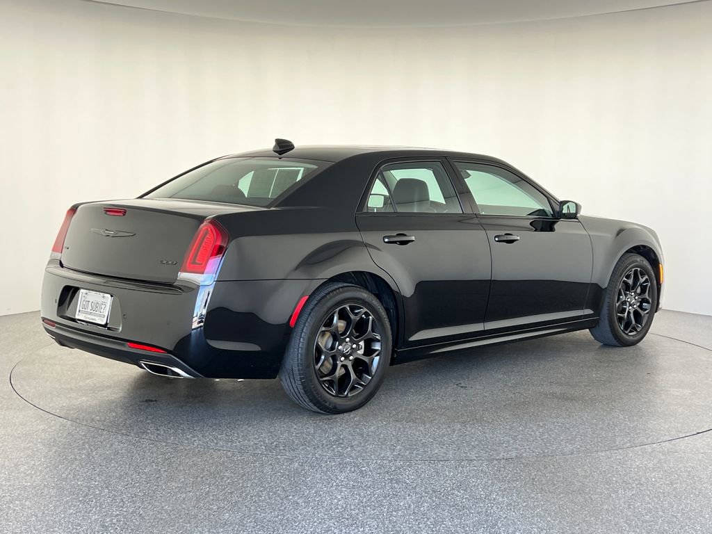 Used 2023 Chrysler 300 Touring L w/ Popular Equipment Group image 3