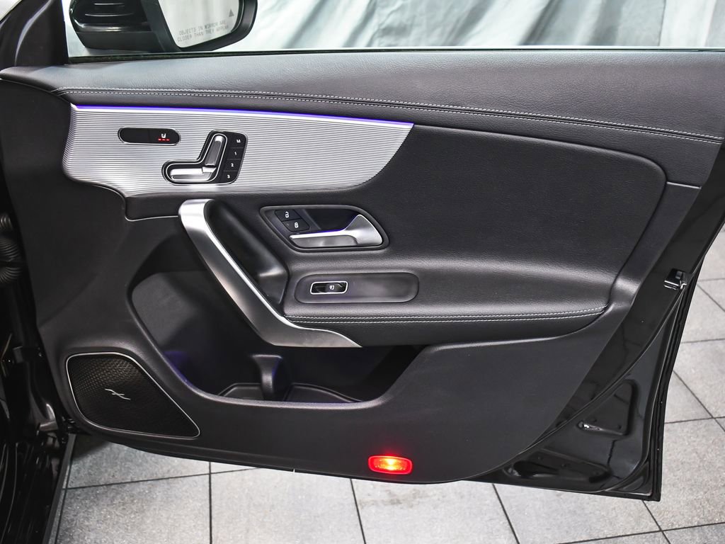 Used 2020 Mercedes-Benz CLA 250 4MATIC image 16