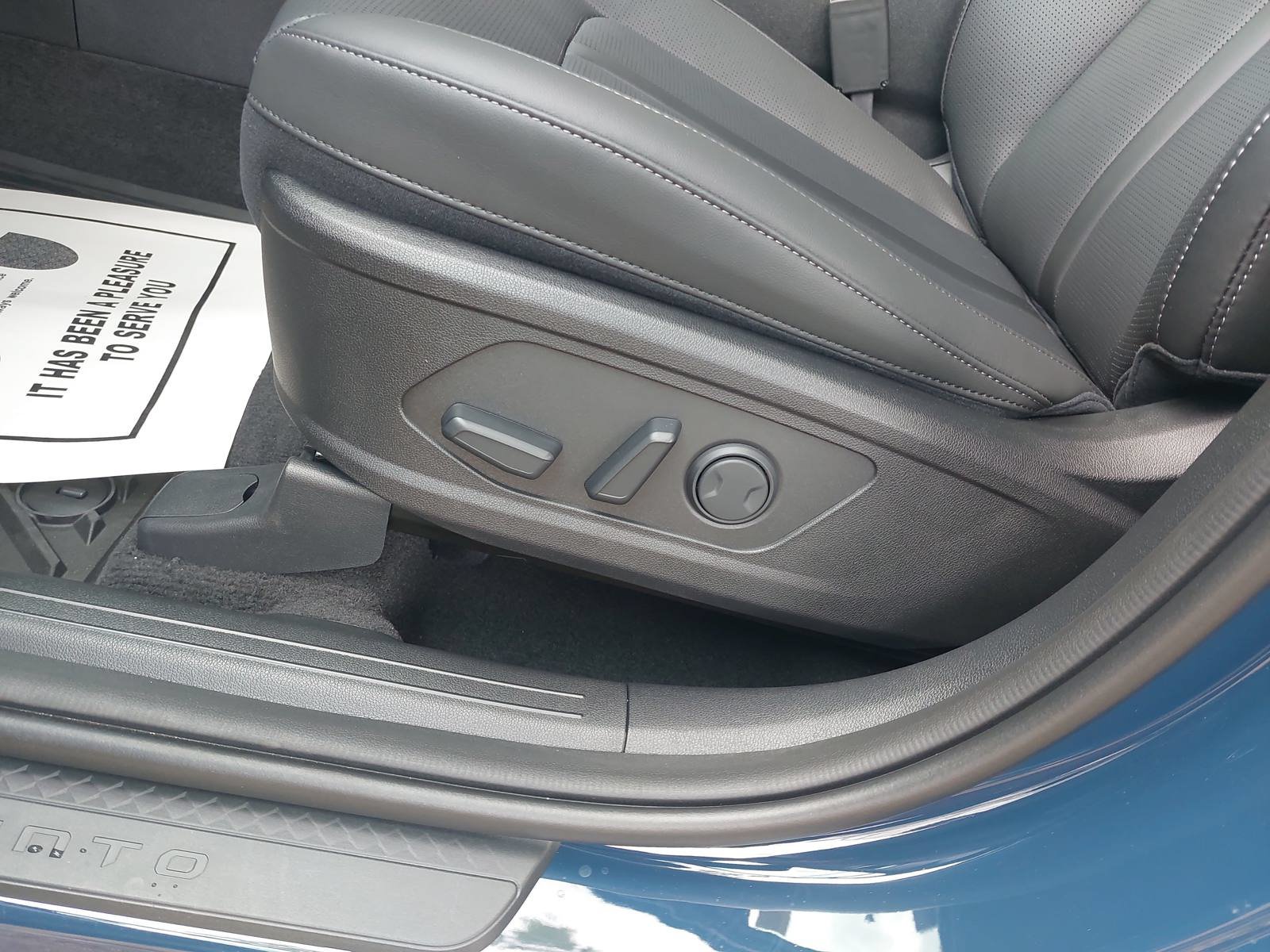 New 2026 Kia Sorento S FWD image 27