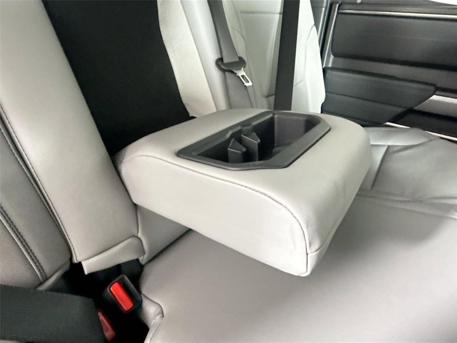 New 2026 Toyota Tundra SR5 AWD/4WD image 40