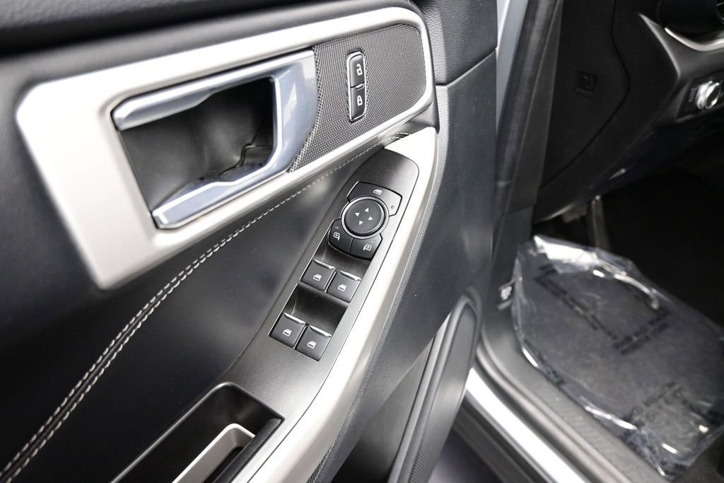 Used 2022 Ford Explorer XLT RWD image 10