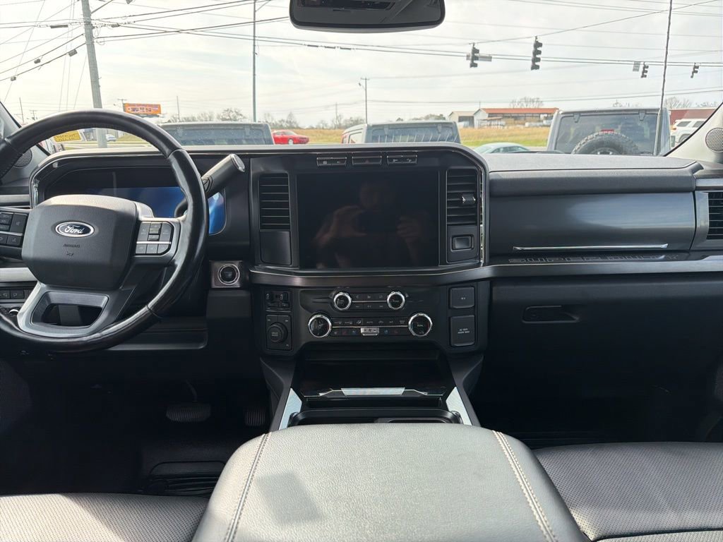 Used 2023 Ford F350 Lariat w/ FX4 Off-Road Package AWD/4WD image 24