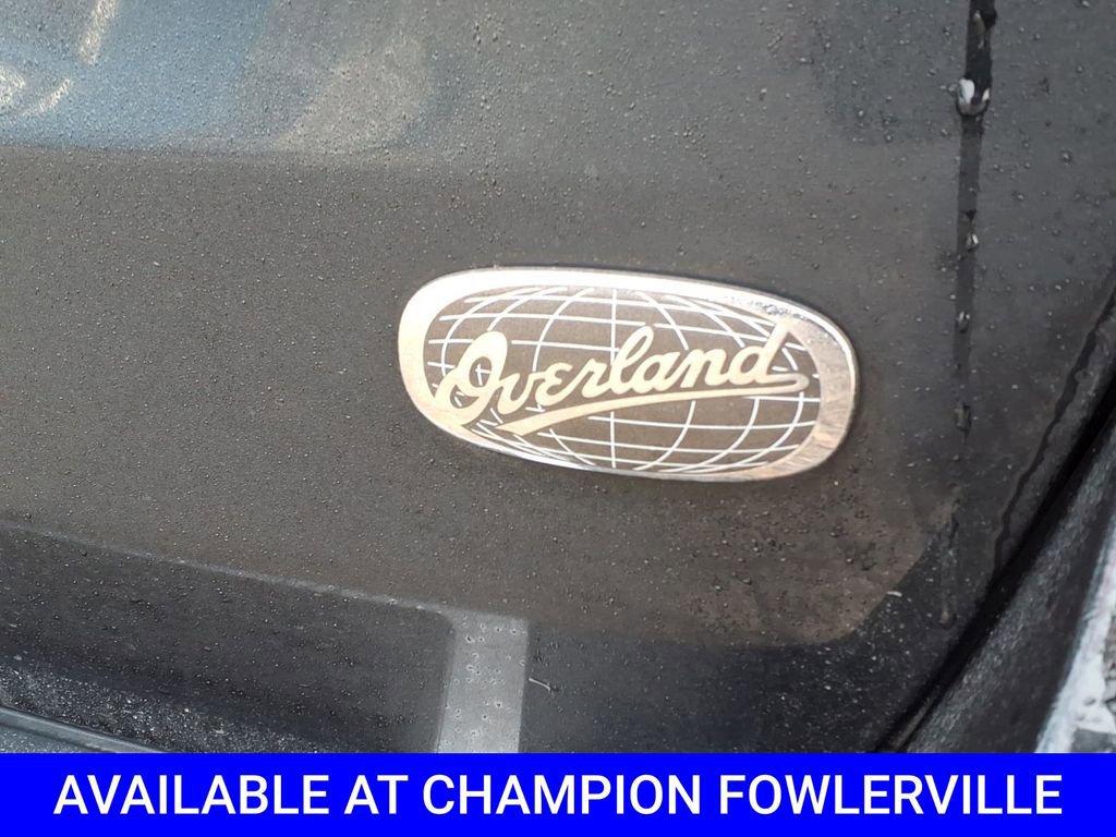 Used 2015 Jeep Grand Cherokee Overland w/ Advanced Technology Group image 13
