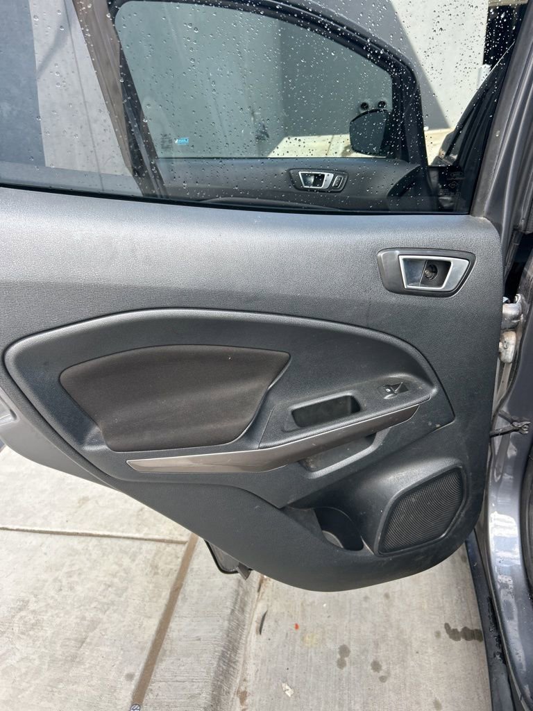 Used 2019 Ford EcoSport SE w/ SE Convenience Package image 11