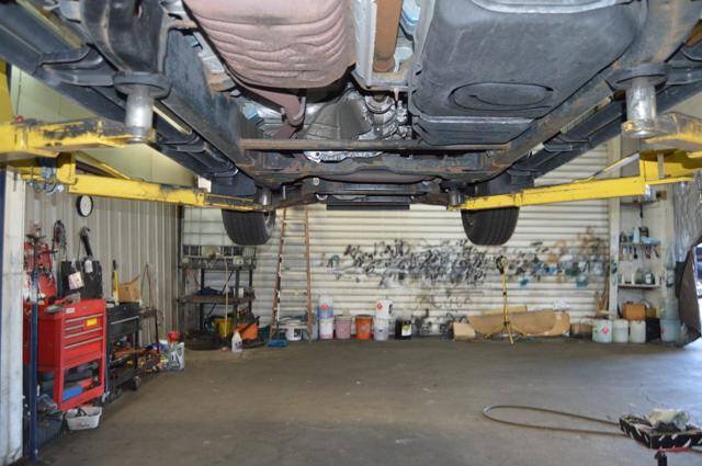 Used 2010 Ford Explorer Sport Trac XLT AWD/4WD image 65