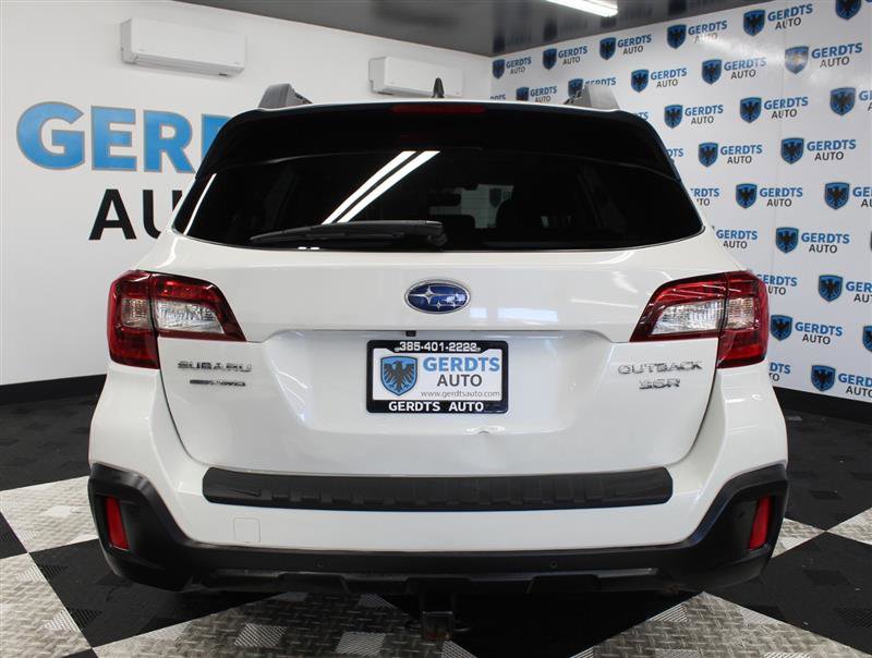 Used 2018 Subaru Outback 3.6R Limited AWD/4WD image 3
