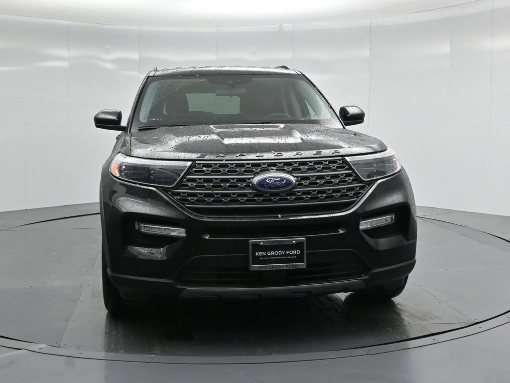 Certified 2022 Ford Explorer XLT w/ Equipment Group 202A image 60