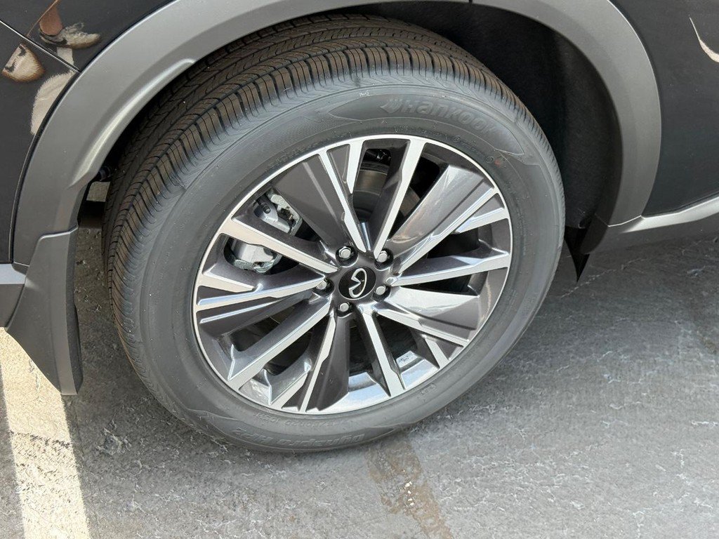New 2027 INFINITI QX60 Luxe FWD image 4