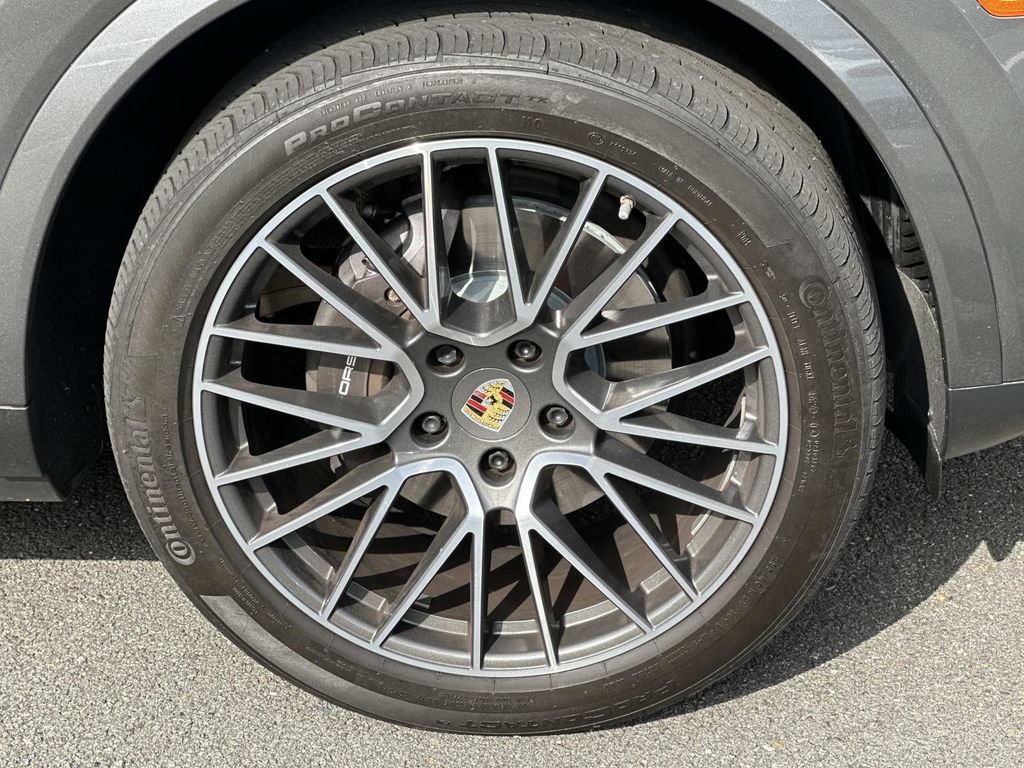 Used 2019 Porsche Cayenne AWD/4WD image 11