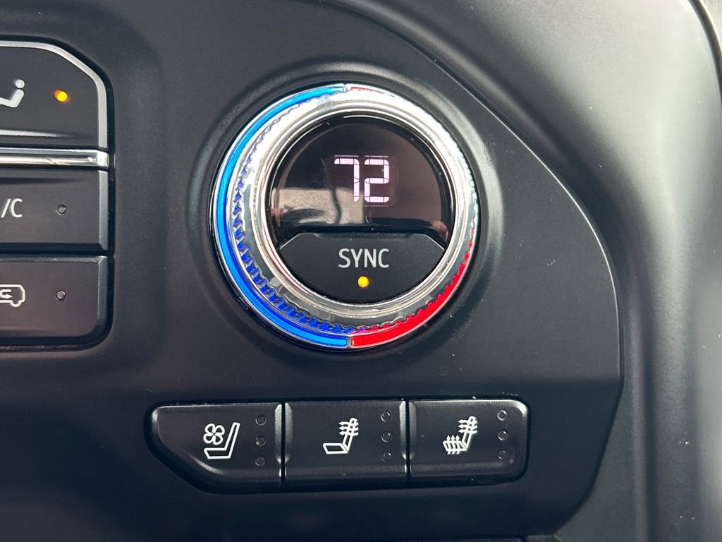 Used 2021 GMC Sierra 2500 AT4 w/ AT4 Premium Plus Package image 17