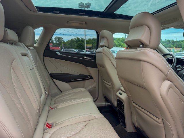 Used 2019 Lincoln MKC Reserve w/ MKC Technology Package FWD image 19
