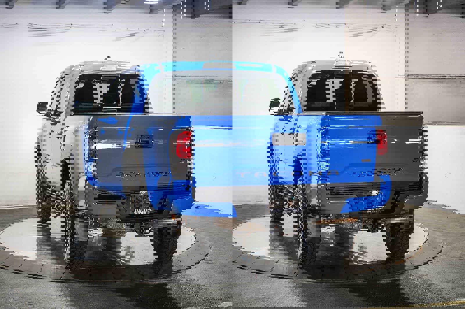 Certified 2020 Toyota Tacoma TRD Off-Road w/ Technology Package AWD/4WD image 5