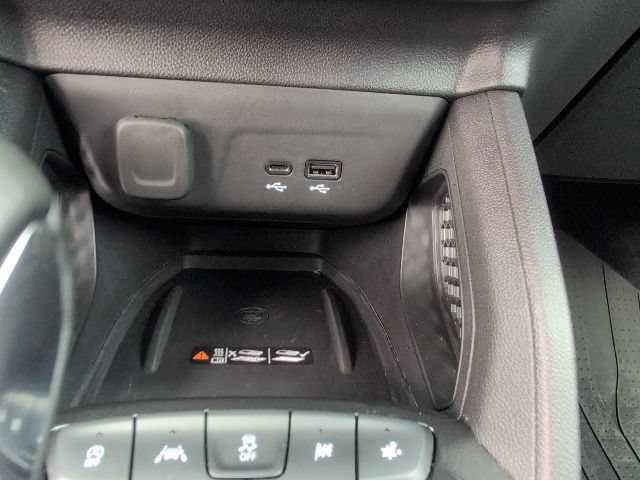 Used 2025 Chevrolet TrailBlazer RS w/ Convenience Package FWD image 30
