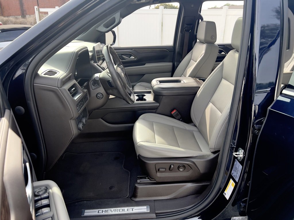Used 2023 Chevrolet Tahoe LT w/ LT Signature Plus Package image 11