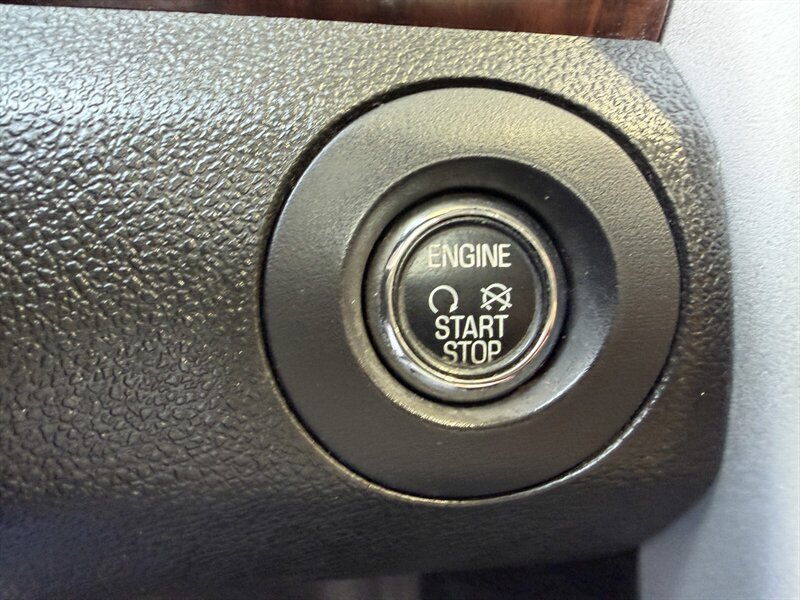 Used 2013 Ford Edge Limited FWD image 26