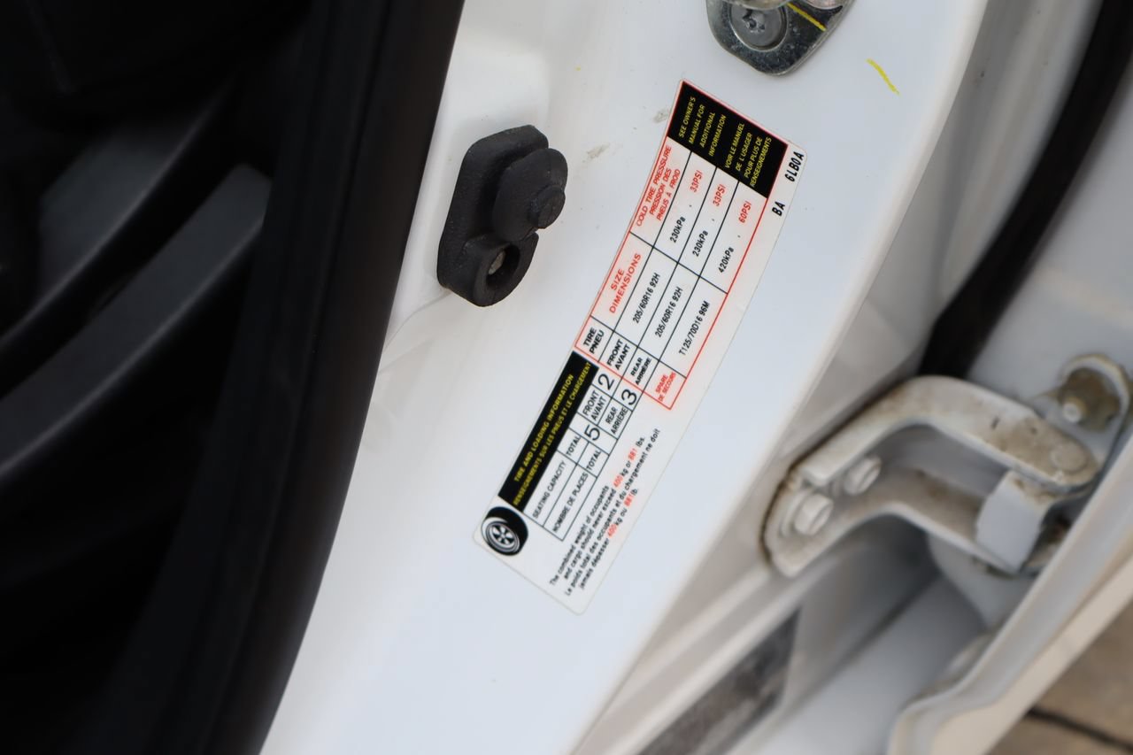 Used 2021 Nissan Sentra SV w/ Trunk Package FWD image 28