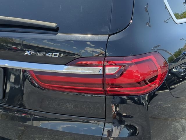 Used 2021 BMW X7 xDrive40i w/ Premium Package AWD/4WD image 11