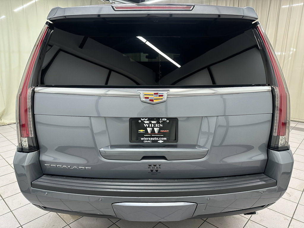 Used 2020 Cadillac Escalade Luxury image 6