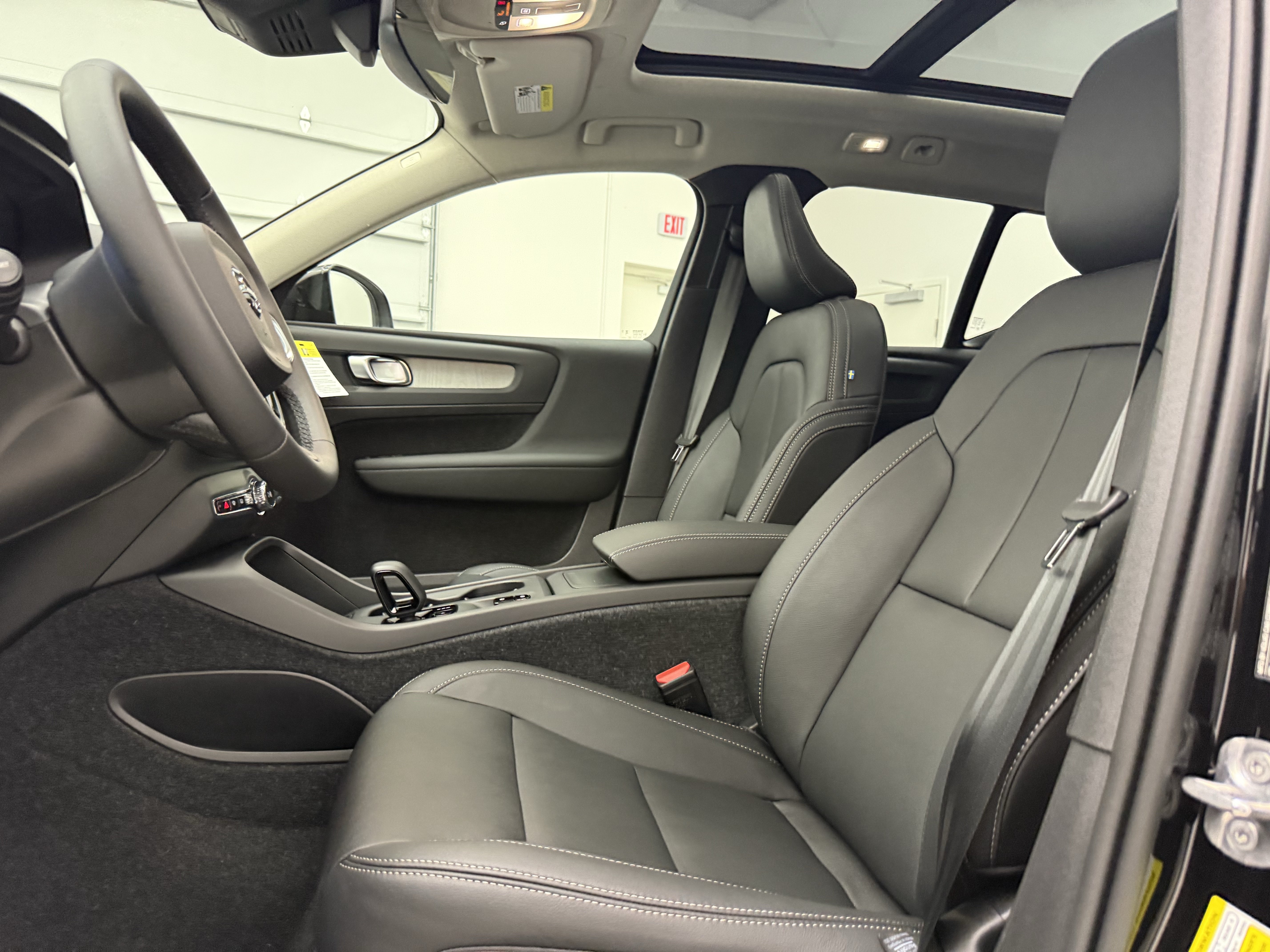 New 2026 Volvo XC40 B4 Core w/ Protection Package Premier FWD image 12