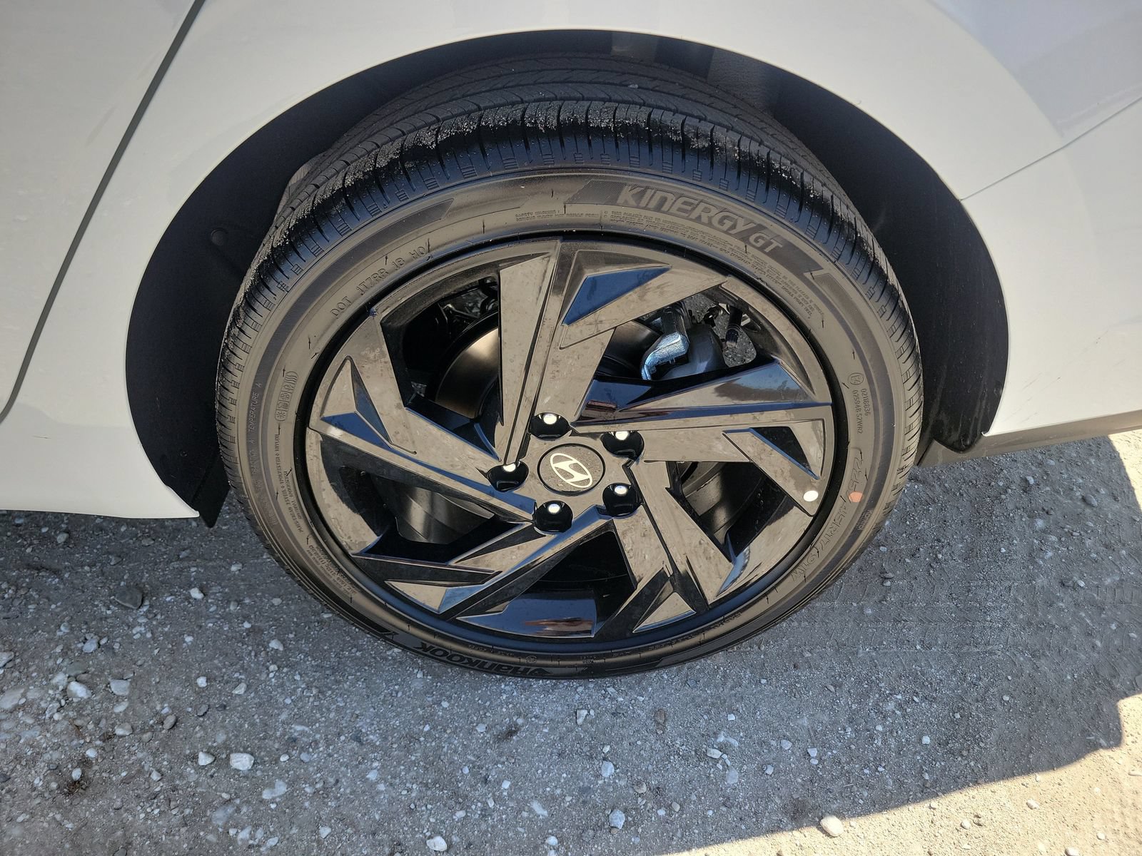 New 2026 Hyundai Elantra SEL Sport FWD image 22