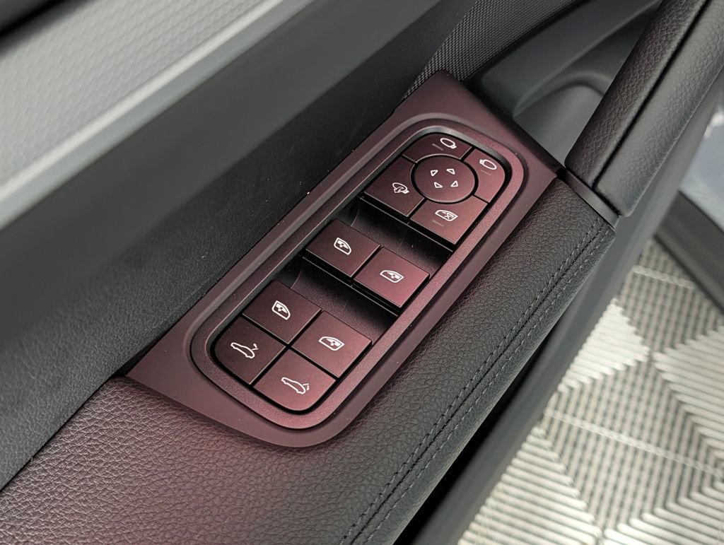 New 2026 Porsche Cayenne AWD/4WD image 28