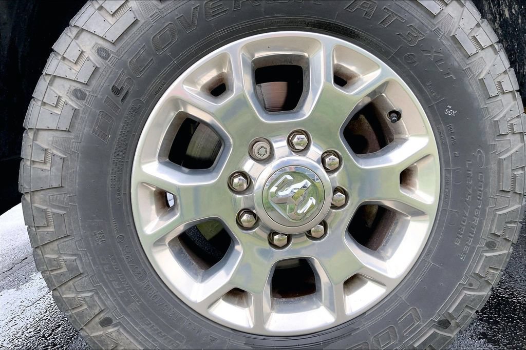 Used 2020 RAM 2500 Laramie AWD/4WD image 3