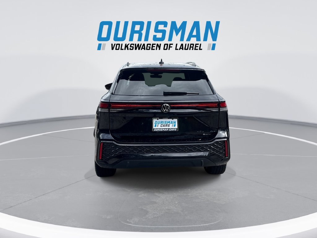 Used 2025 Volkswagen Tiguan SE R-Line AWD/4WD image 7