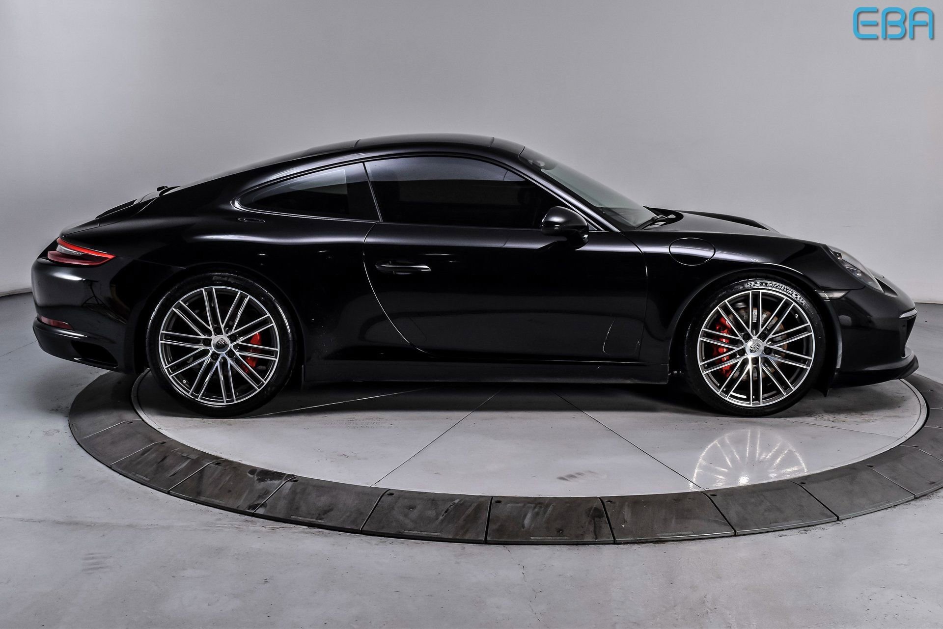 Used 2018 Porsche 911 Carrera S image 7