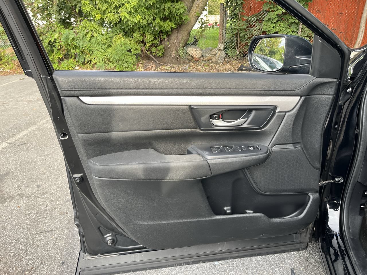 Used 2018 Honda CR-V LX image 3