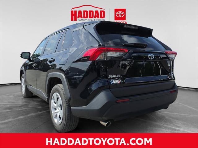 Certified 2024 Toyota RAV4 LE AWD/4WD image 3