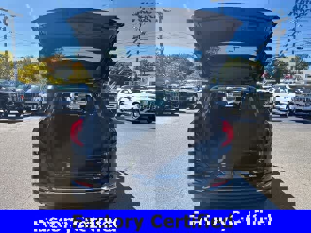 Certified 2022 GMC Terrain AT4 w/ Infotainment Package II image 11