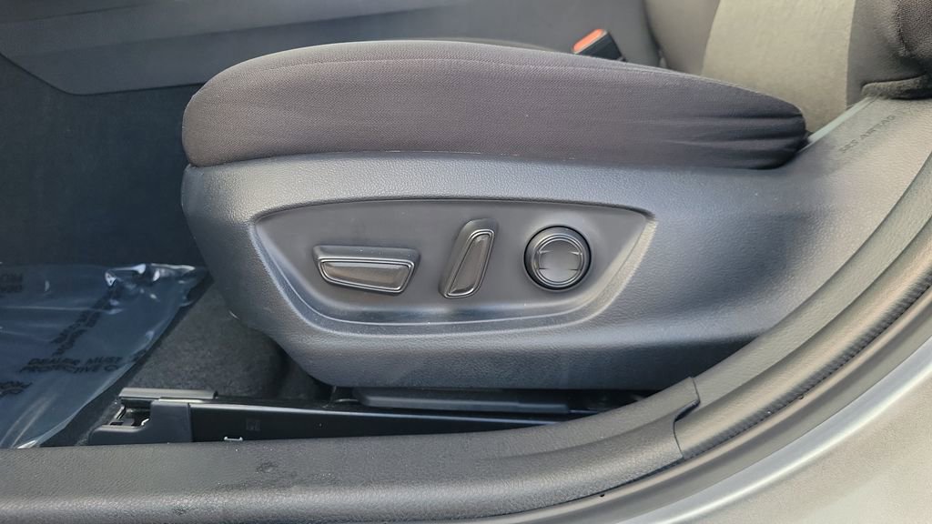 Certified 2023 Toyota Camry LE FWD image 19