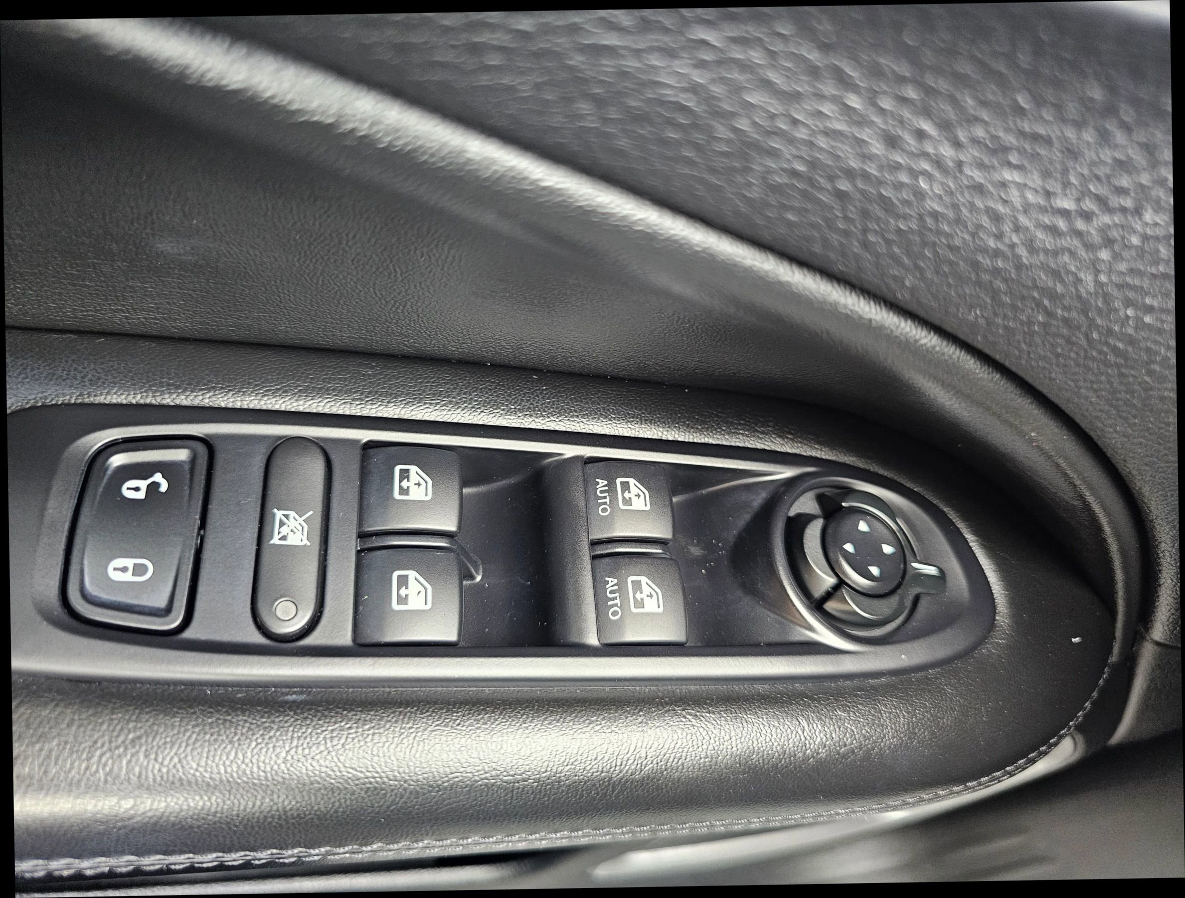 Used 2019 Jeep Compass Latitude image 19